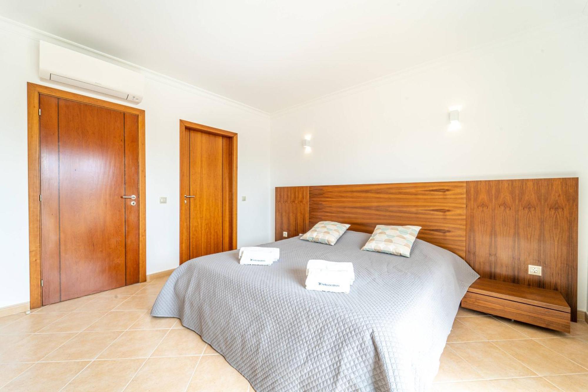 Villa Ribeiro By Hellovacations อัลบูเฟรา ภายนอก รูปภาพ