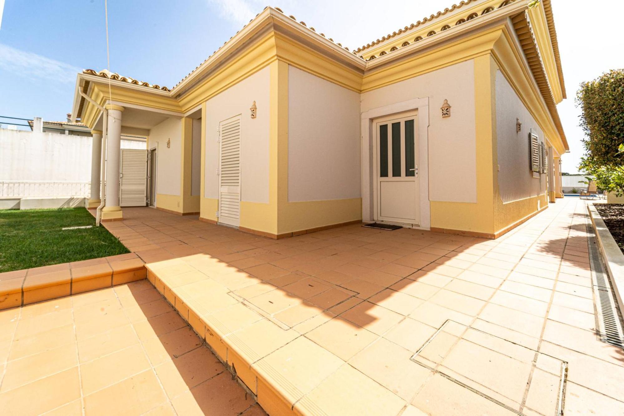 Villa Ribeiro By Hellovacations อัลบูเฟรา ภายนอก รูปภาพ
