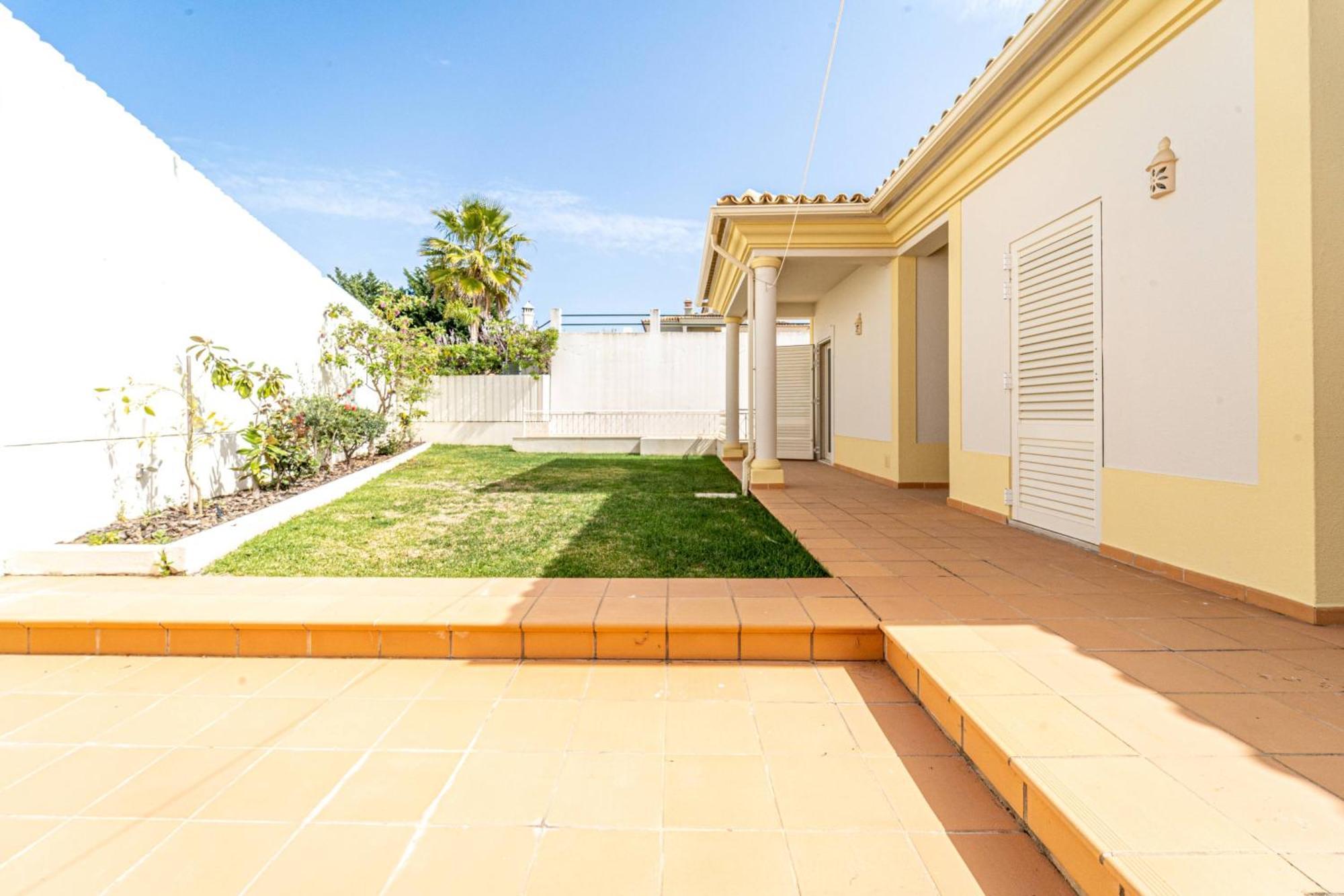 Villa Ribeiro By Hellovacations อัลบูเฟรา ภายนอก รูปภาพ