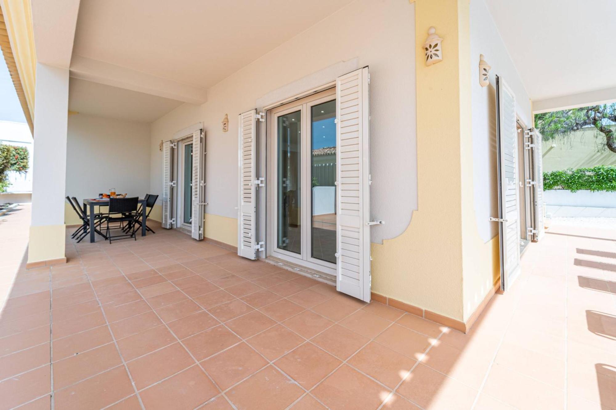Villa Ribeiro By Hellovacations อัลบูเฟรา ภายนอก รูปภาพ