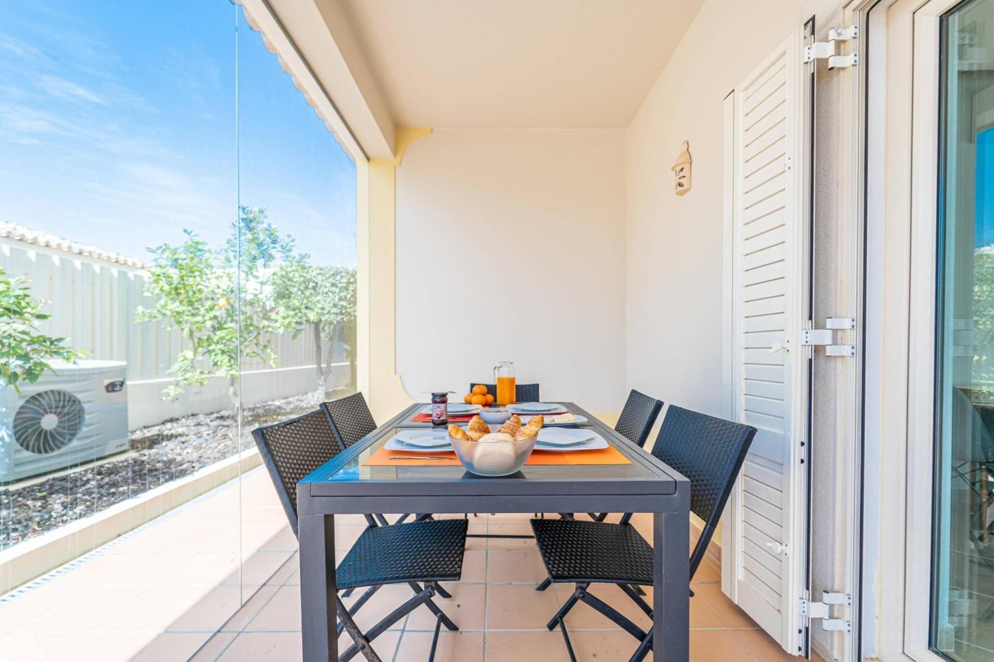Villa Ribeiro By Hellovacations อัลบูเฟรา ภายนอก รูปภาพ