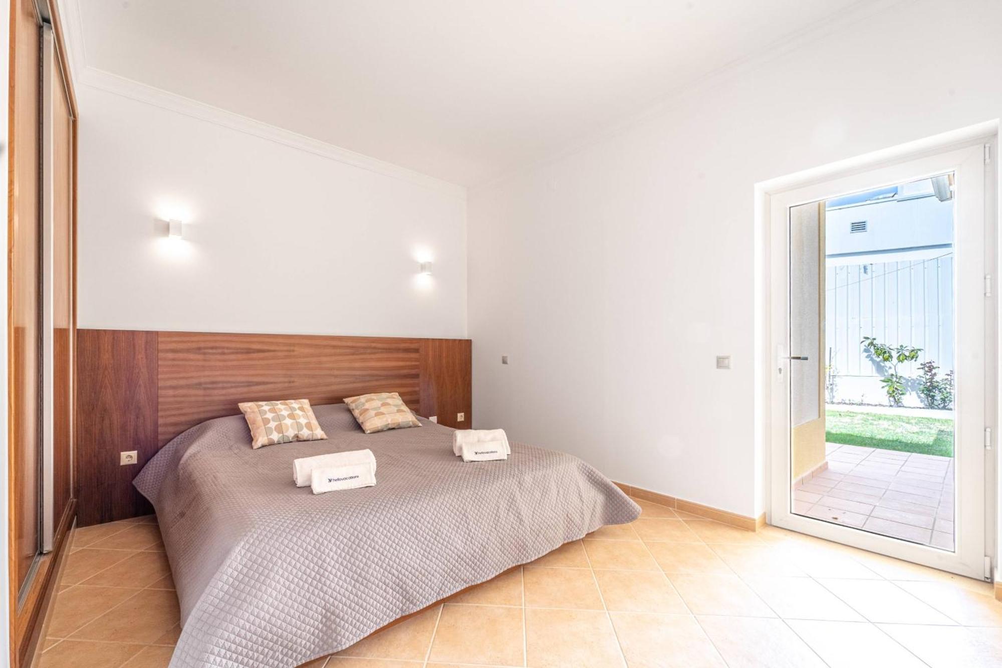 Villa Ribeiro By Hellovacations อัลบูเฟรา ภายนอก รูปภาพ